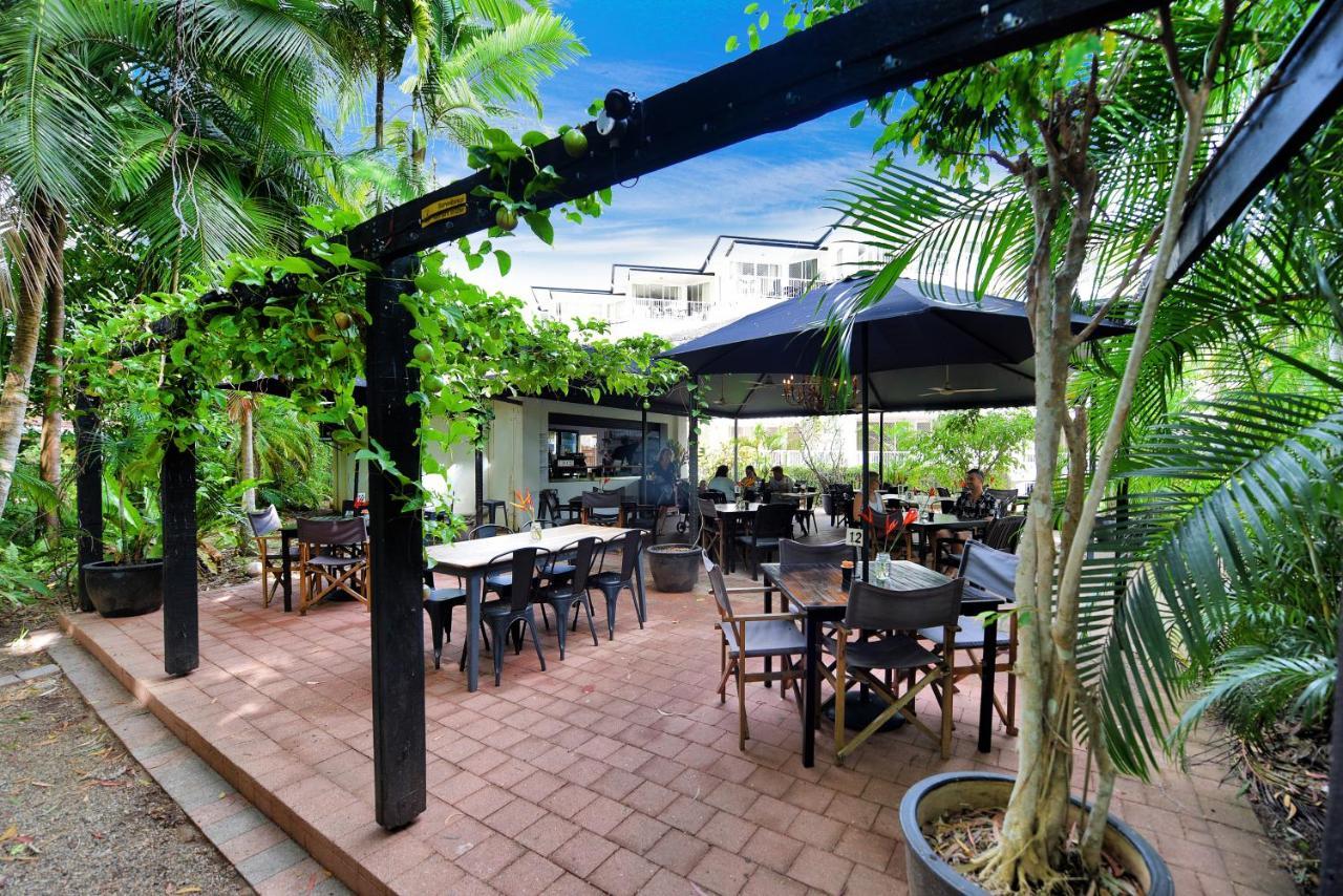 Golden Sands Beachfront Resort Yorkeys Knob Ngoại thất bức ảnh