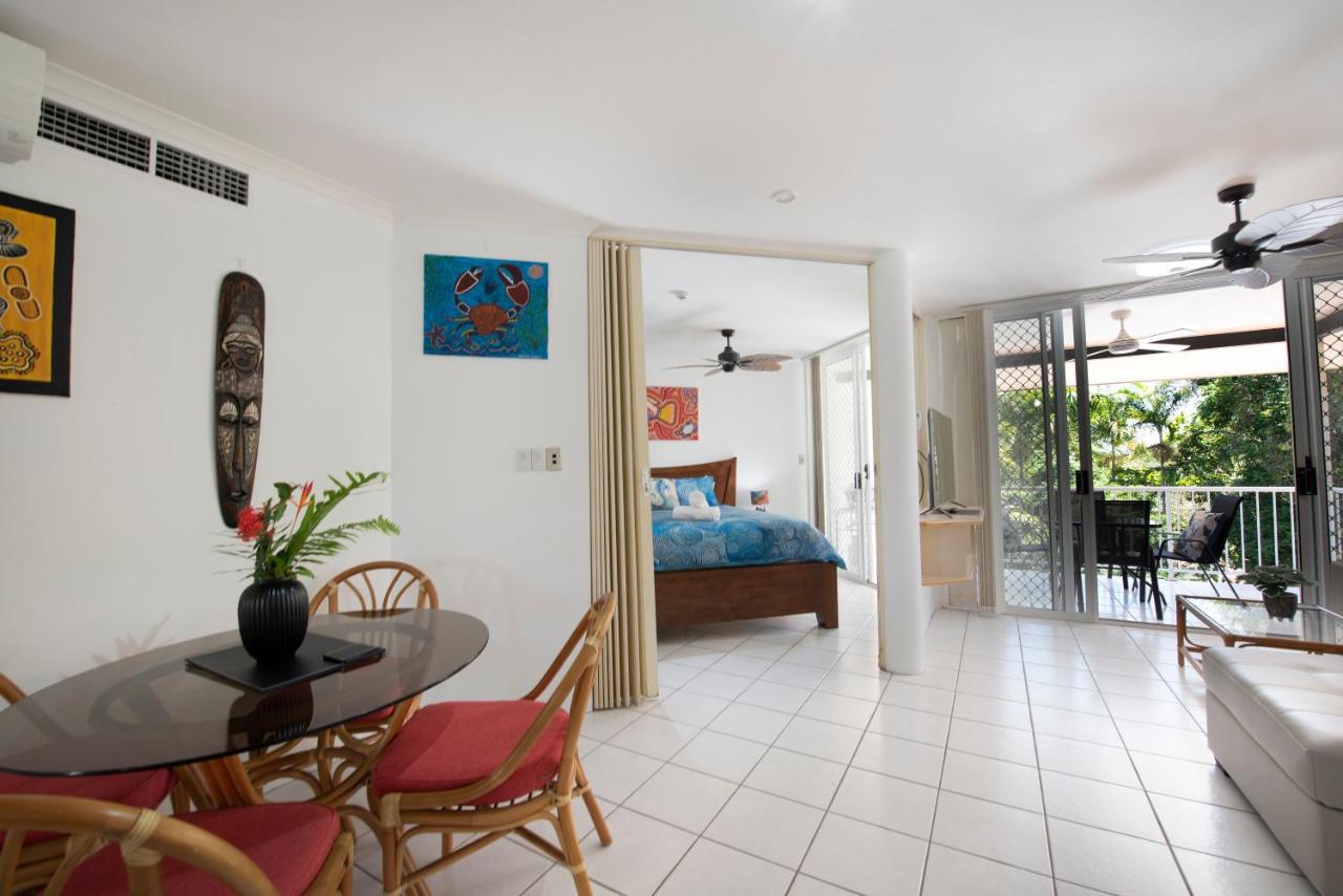Golden Sands Beachfront Resort Yorkeys Knob Ngoại thất bức ảnh